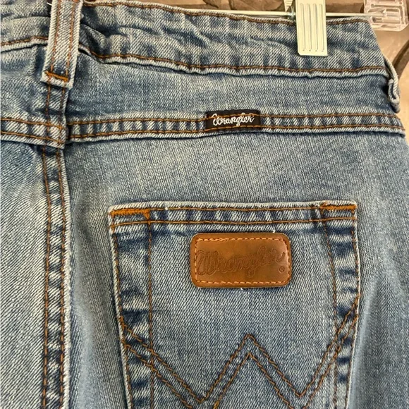 Wrangler Premium Patch Boot Cut Jeans - Picture 3 of 12